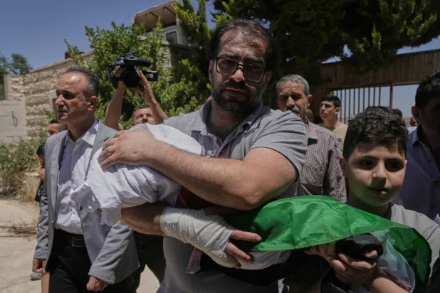 منظمة حقوقية تدحض رواية الجيش الإسرائيلي عن مقتل ر