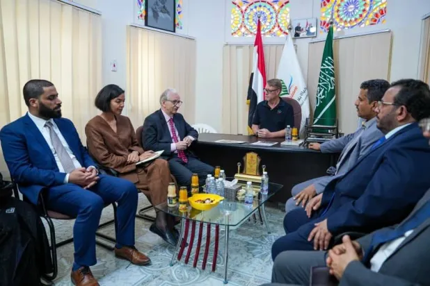  السفير الألماني أكَّد أن مشروع «مسام» يؤدي دوراً حيوياً في حماية السكان من مخاطر الألغام (مسام)