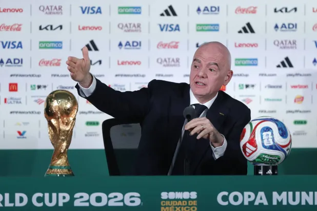 إنفانتينو خلال المؤتمر الصحافي (إ.ب.أ)