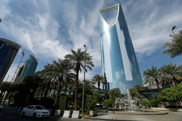 برج المملكة في العاصمة السعودية الرياض (رويترز)