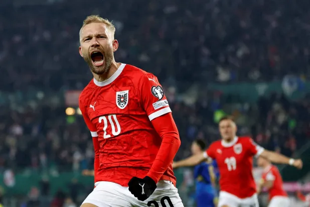 لاعب الوسط النمساوي كونراد لايمر (رويترز)