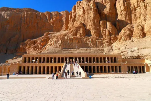 تراهن مصر على السياحة الثقافية وأنماط أخرى لجذب السائحين (وزارة السياحة والآثار)