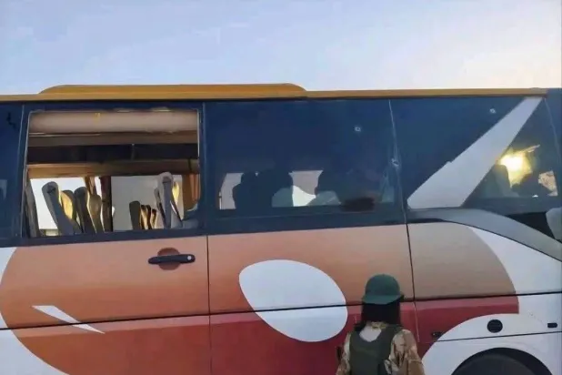 إصابات في هجوم على حافلة للجيش السوري انطلقت من قاعدة الرميلان