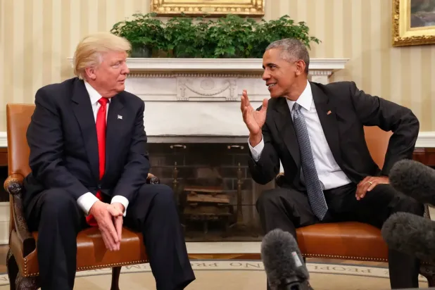 ABD Başkanları Donald Trump ve Barack Obama, 10 Kasım 2016'da Oval Ofis'te (AP)
