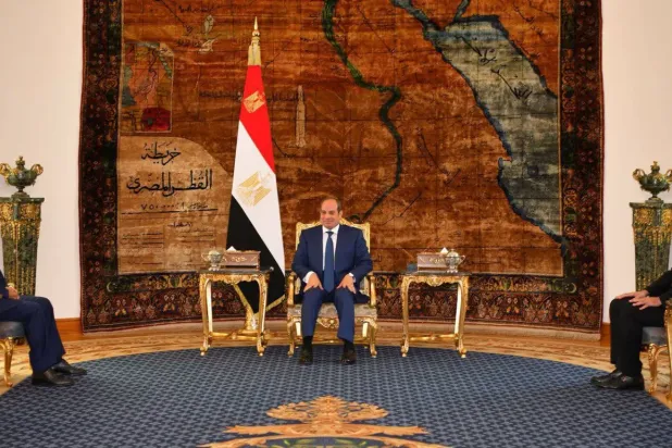 Mısır Cumhurbaşkanı Abdulfettah Sisi, ülkesinin, Nebil Fehmi’nin Arap Birliği Genel Sekreterliği adaylığına tam destek verdiğini vurguladı. (Mısır Cumhurbaşkanlığı)