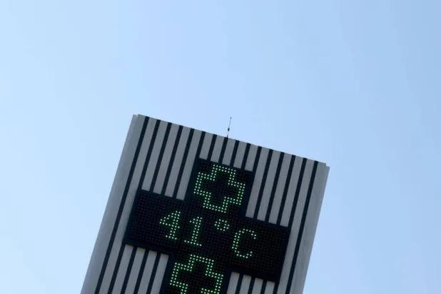 In France, temperatures have already reached into the 40s. ROMAIN PERROCHEAU / AFP
