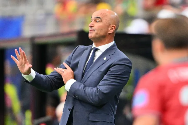 الإسباني روبرتو مارتينيز المدير الفني للمنتخب البرتغالي (إ.ب.أ)