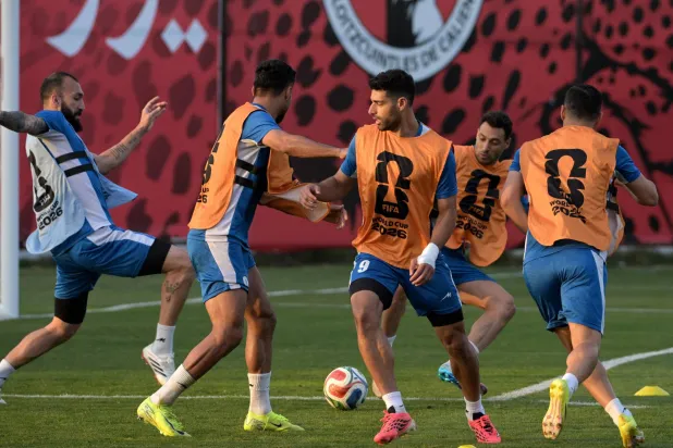 المنتخب الإيراني من تحضيراته الأخيرة (أ.ف.ب)
