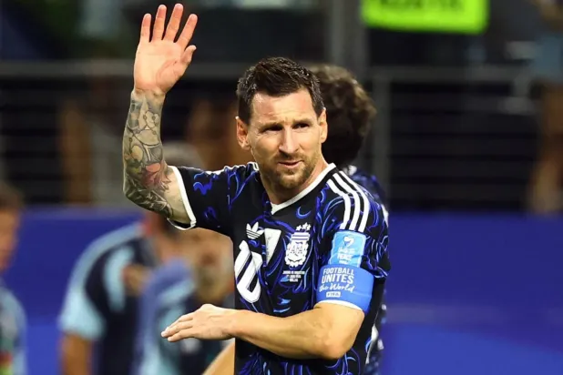 Messi, Ürdün karşısında oyuna sonradan dahil oldu ve Arjantin'in üçüncü golünü kaydetti. (Reuters)