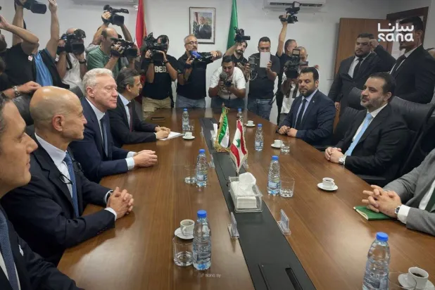 لقطات من اجتماع وزير الخارجية والمغتربين أسعد حسن الشيباني والوفد المرافق له مع وزير الخارجية اللبناني يوسف رجي في بيروت 10 أكتوبر 2025 (سانا)