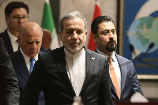 وزير الخارجية الإيراني عباس عراقجي ونظيره العراقي فؤاد حسين في بغداد يوم 28 يونيو 2026 (أ.ف.ب)