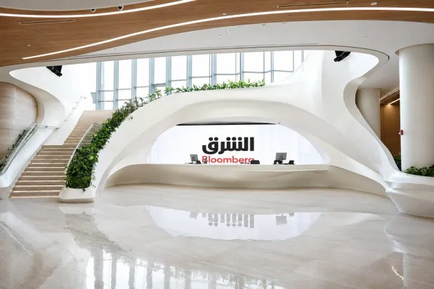 ردهة الاستقبال في المقر الجديد لـ«الشرق بلومبرغ» بمركز الملك عبد الله المالي في الرياض (الشرق بلومبرغ)