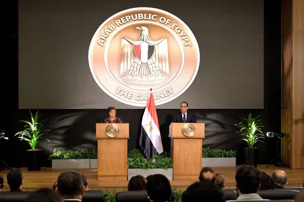 رئيس الوزراء المصري خلال مؤتمر صحافى مع مدير صندوق النقد بمقر الحكومة بالعاصمة الجديدة في نوفمبر 2024 (صفحة مجلس الوزراء على «فيسبوك»)