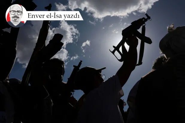 Yemen'in Sanaa kentinde İran'la dayanışma gösterisi düzenleyen Husilerin destekçileri, 10 Nisan 2026 (Reuters)