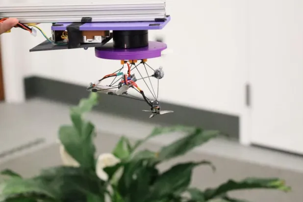 Neredeyse tamamen görünmez olan drone icat edildi