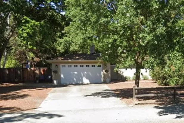 Bay Area'da evden çalışanlardan aylık 200 dolar ek ücret talep eden kiralık ev ilanı internette tartışmalara yol açtı (Google Earth)