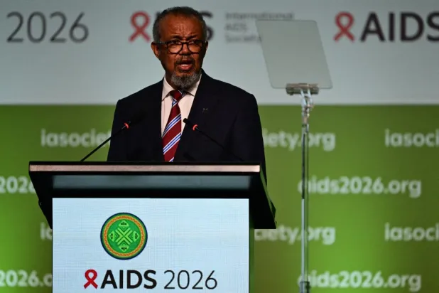 Dünya Sağlık Örgütü Genel Direktörü Tedros Adhanom Ghebreyesus, bu hafta Brezilya'nın Rio de Janeiro kentinde düzenlenen Uluslararası AIDS Konferansı'nda konuşurken (AFP)