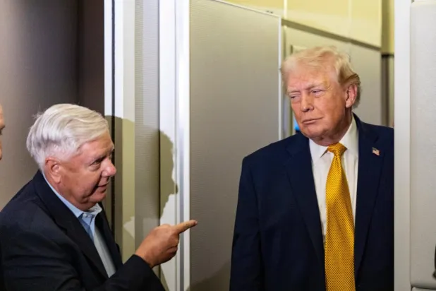 Başkan Trump, arkadaşı ve senatör Lindsey Graham hakkında konuşurken, Graham'ın ölümünden kısa süre önce ne kadar enerjik olduğuna hayran kaldığını anlattı (AP)