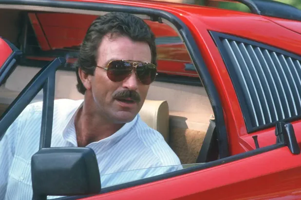 Magnum, Hawaii'de lüks bir malikanede yaşayan özel dedektif Thomas Magnum'un maceralarını anlatıyordu (CBS)