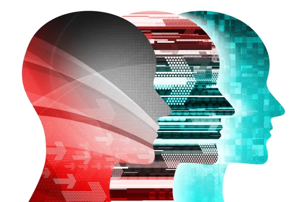 تدعو الدراسة إلى تدقيق العدالة على مستوى كل وظيفة لا الاكتفاء بمتوسطات عامة قد تخفي التحيز (غيتي)