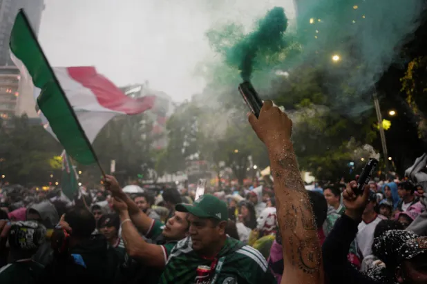 امرأة تبلغ 19 عاماً ورجلاً يبلغ 44 عاماً توفيا اختناقاً (رويترز)