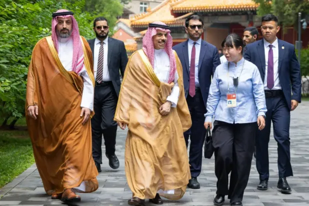 Saudi Foreign Minister Prince Faisal bin Farhan during his visit to the Imperial Palace Museum in Beijing. Photo: Foreign Ministry 