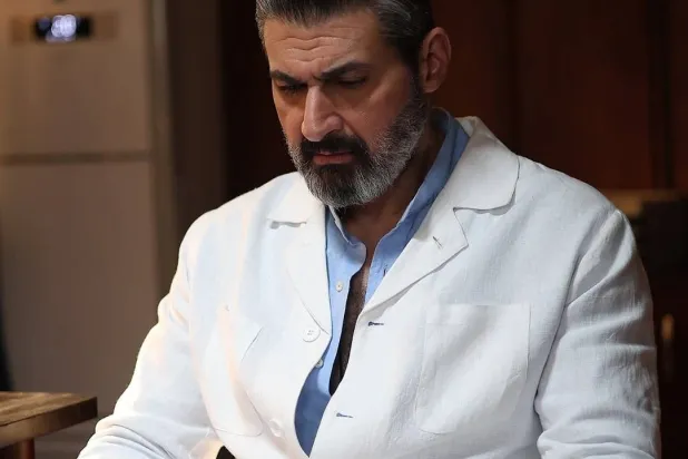 ياسر جلال في مشهد من المسلسل (الشركة المنتجة)