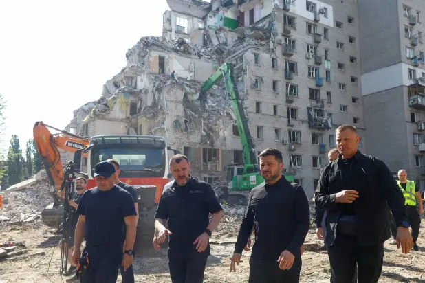 Ukraine, Russia Vow Escalation After Moscow Attack Kills 21 in Kyiv