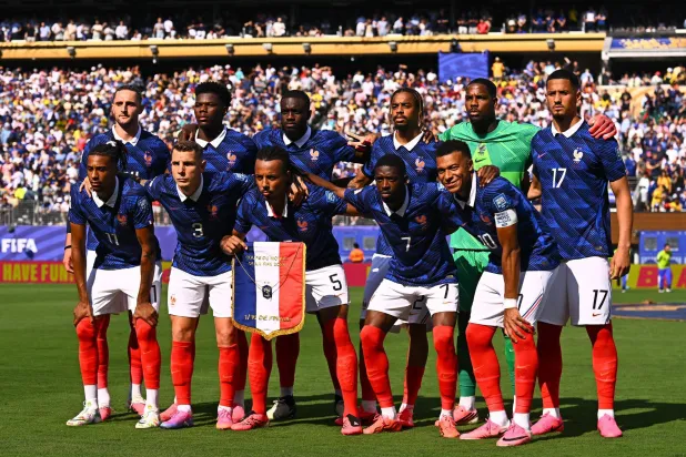 المنتخب الفرنسي لكرة القدم (د ب أ )