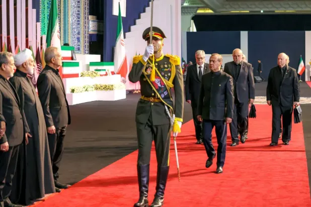 Medvedev ve Şerif Tahran'da... Kalibaf'tan Hamaney için kitlesel cenaze töreni çağrısı