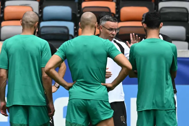 يرى وهبي أن المغرب دخل مرحلة جديدة يجب أن نؤمن فيها بإمكانية التتويج (أ.ف.ب)