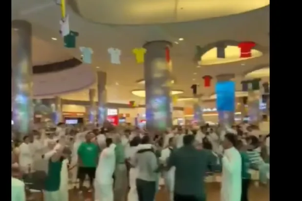 احتفالات سعودية بفوز مصر (صفحة المستشار تركي آل الشيخ على «فيسبوك»)