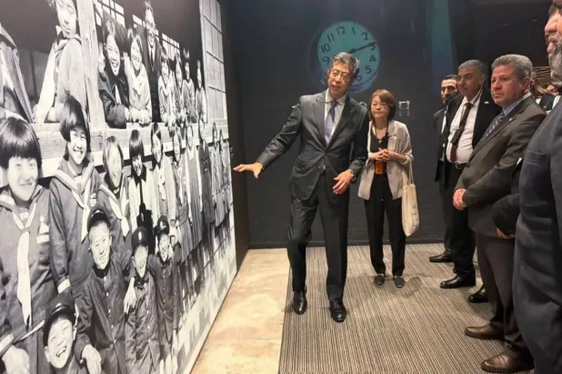 وفد سوري يستمع إلى تجربة هيروشيما في إعادة الإعمار والتخطيط العمراني (الأشغال العامة والإسكان)