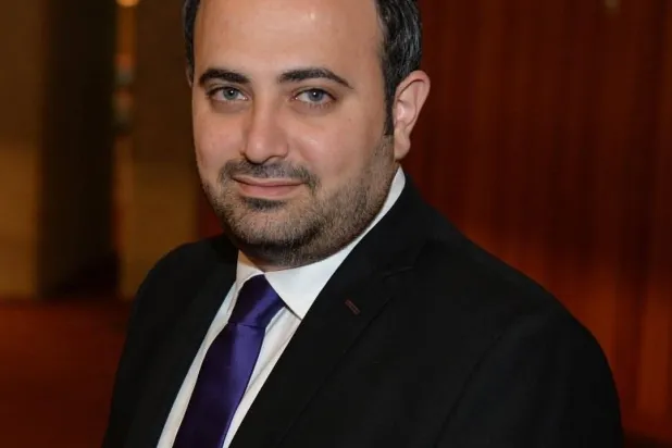 الإعلامي علي نور الدين يشبّه المقدمة الإخبارية بمانشيت صحافي