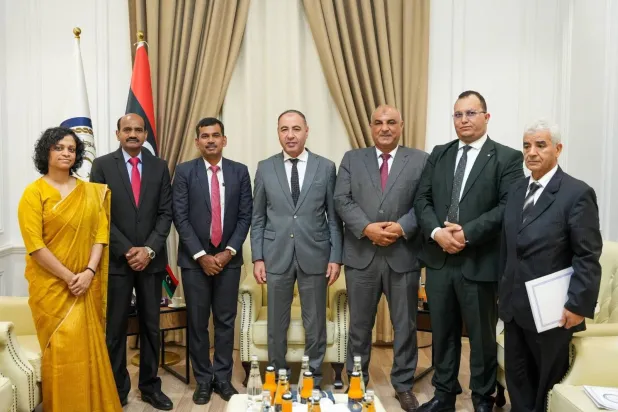 الباعور مستقبلاً مانيكوم وكيل وزارة الشؤون الخارجية المساعد لشؤون غرب آسيا وشمال أفريقيا بالهند يونيو الماضي (وزارة الخارجية بالوحدة)