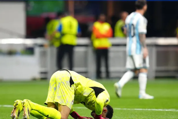 مصطفى شوبير حارس مرمى منتخب مصر (د.ب.أ)
