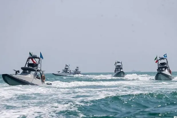 Deniz tatbikatı sırasında DMO’ya ait hızlı tekneler (Tesnim)
