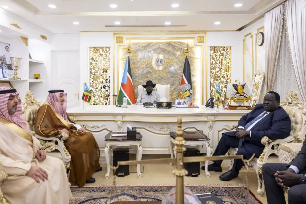 نائب وزير الخارجية السعودي يبحث في جوبا العلاقات والتطورات