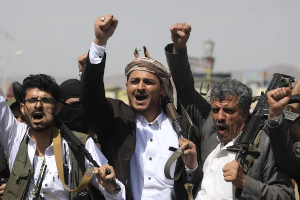 الجماعة الحوثية كثَّفت الأنشطة التعبوية في المناطق الخاضعة لها (إ.ب.أ)