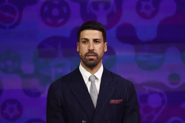 سامي خضيرة نجم ريال مدريد السابق (رويترز)