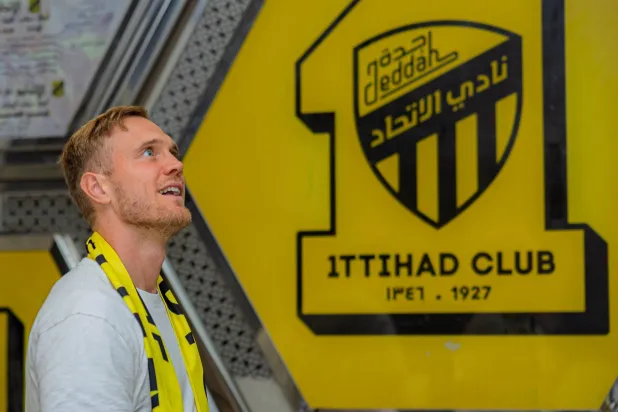 فيسينغ خلال جولته الأولى في نادي الاتحاد (موقع النادي)