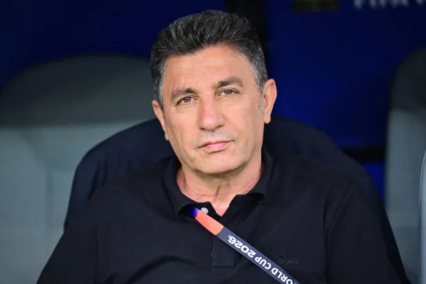 أمير قالينوي مدرب منتخب إيران (د.ب.أ)
