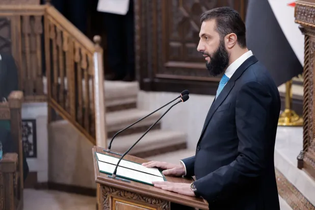 الرئيس السوري أحمد الشرع يلقي كلمته في افتتاح مجلس الشعب السوري بعد سقوط نظام الأسد (حساب الرئاسة)