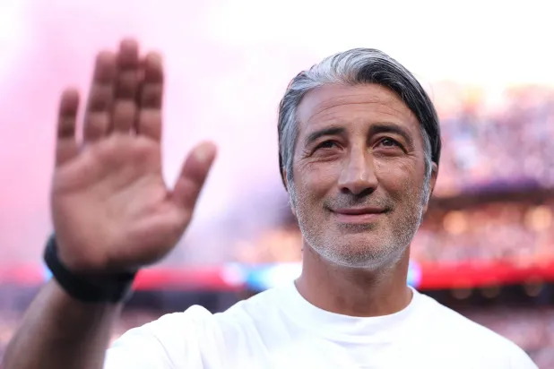 مراد ياكين مدرب منتخب سويسرا (أ.ف.ب)