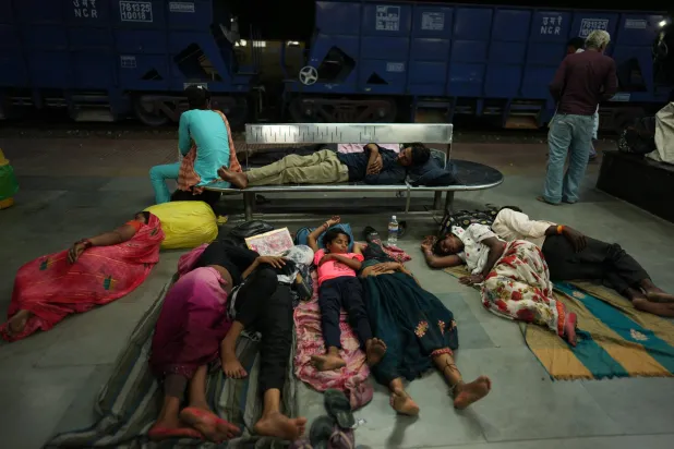 Living Through Extreme Heat: A Day in One of the World's Hottest Towns