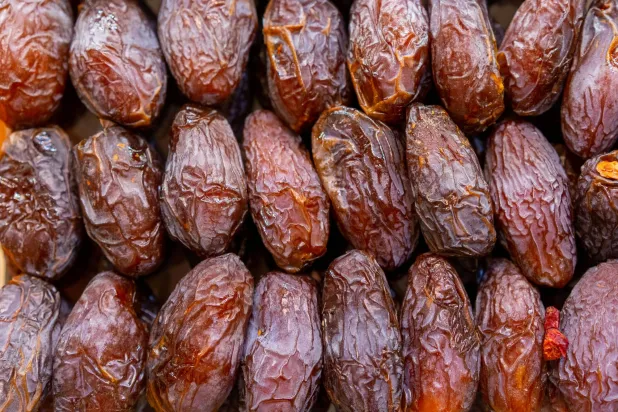 التمر (بكسلز)