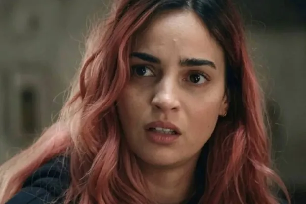 سهيلة يعقوب في «إيفل ديد بيرنر» (وورنر)