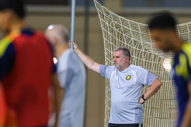 اللاعب سيرتدي شعار النصر بطلب من المدرب بوستيكوغلو (موقع النادي)