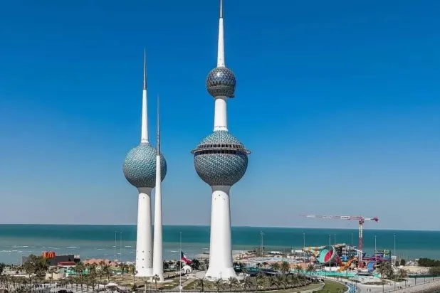 شددت الكويت على أن تعمد إيران استهداف المنشآت الحيوية والمدنية يعكس «نهجاً عدوانياً ممنهجاً» (كونا)