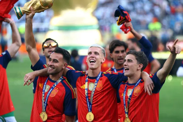 المنتخب الإسباني إلى صدارة تصنيف «فيفا» (رويترز)